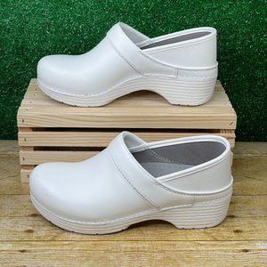Dansko Women's Clogs LT Pro White sz 7.5